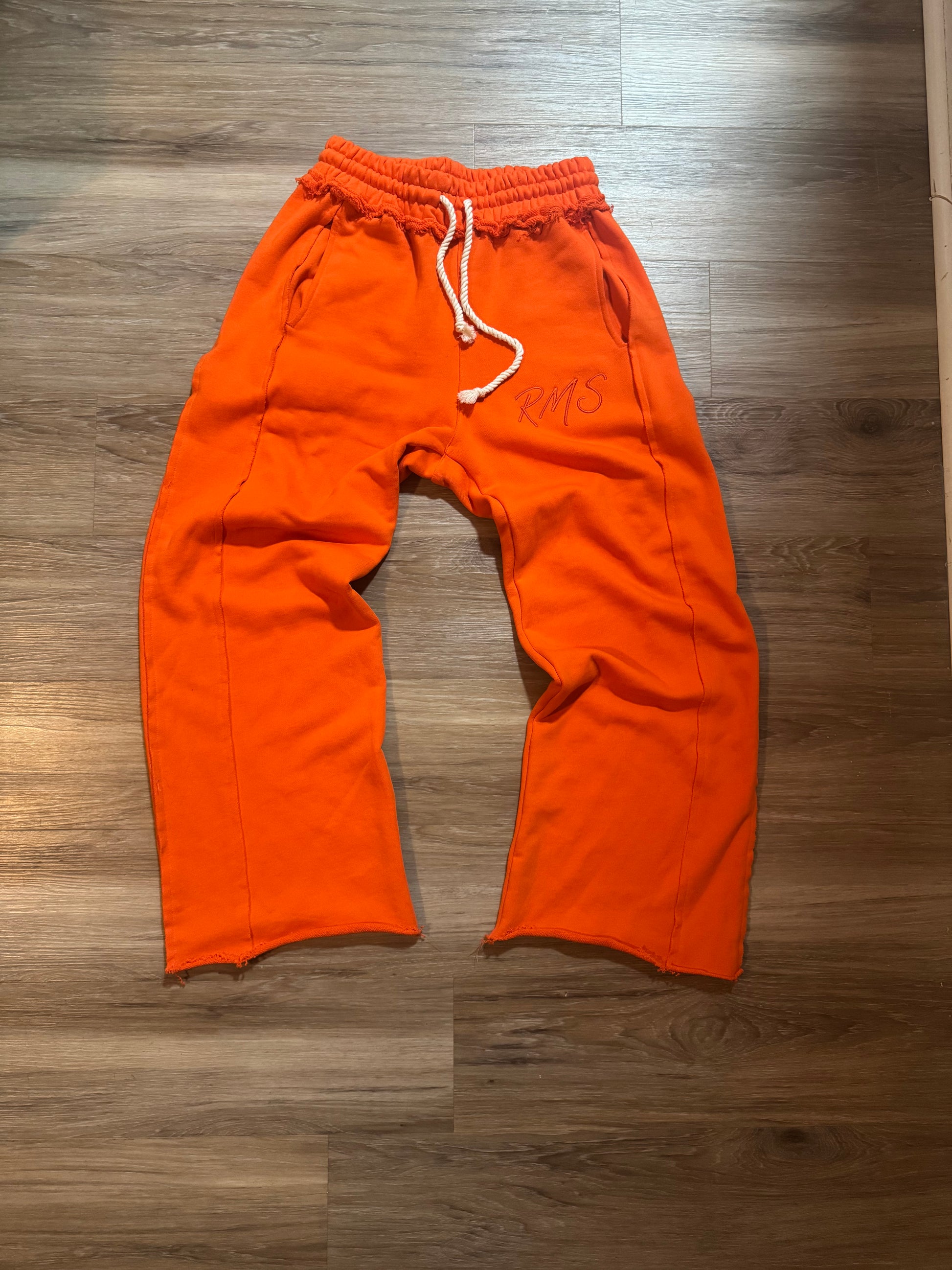 SUNKISS ORANGE SWEATS